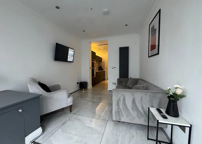 Edinburgh City 2Bedroom & Steam Room!